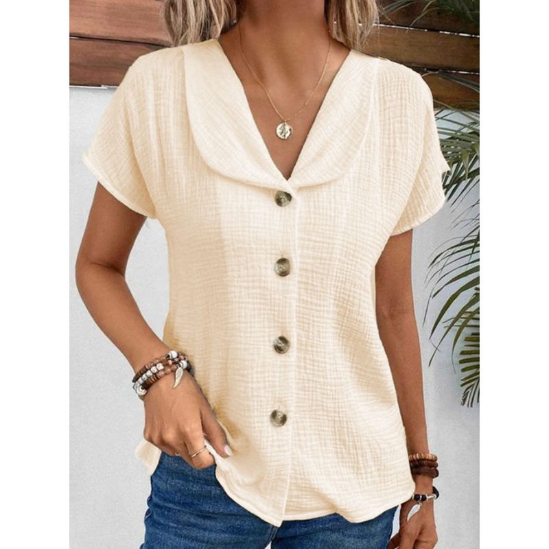 Women’s lightweight blouse with button details Ivyshape