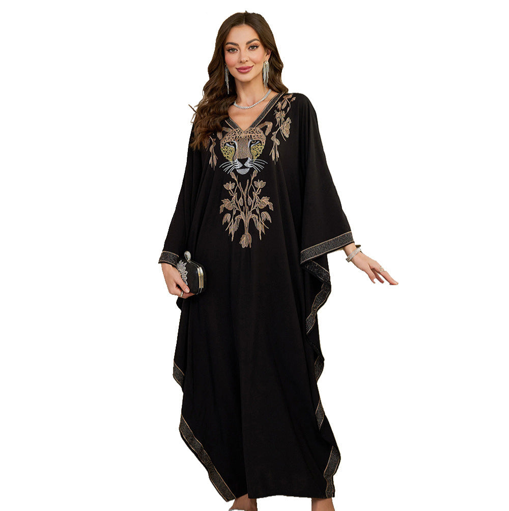 Ladies Elegant Kaftan with intricate animal embroidery and wide cut Ivyshape