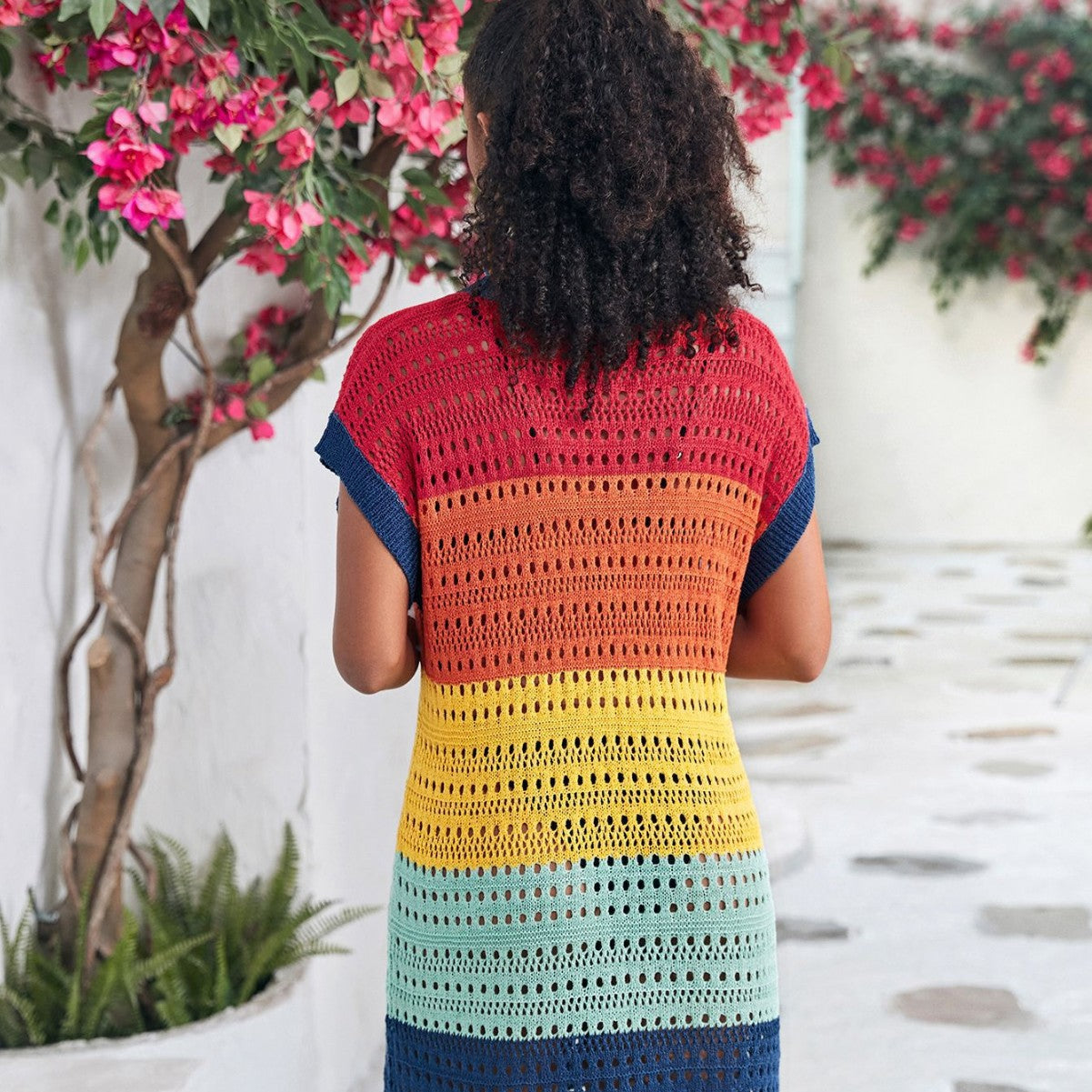 Women’s Crochet Beach Tunic with Colorful Gradient and Casual Cut Ivyshape