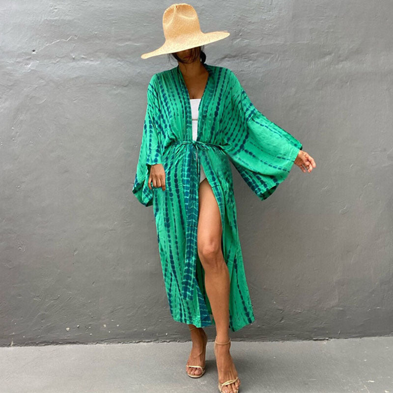 Women's elegant kaftan with playful batik pattern Ivyshape