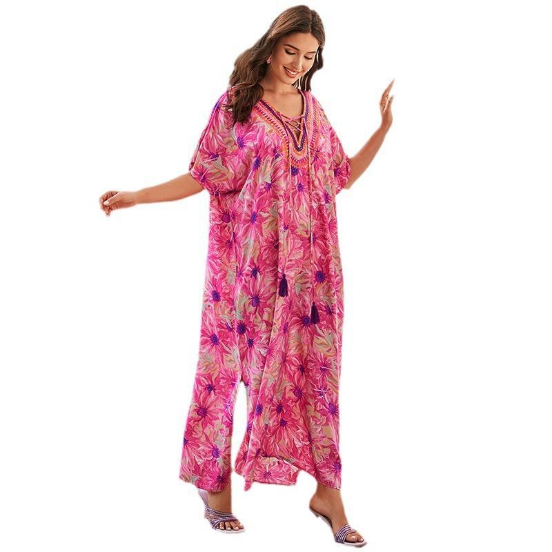 Women's maxi dress with colorful animal motif and elegant V-neck Ivyshape