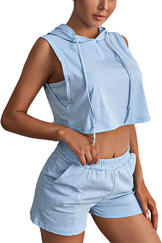 Women's sporty two-piece set with hood Ivyshape
