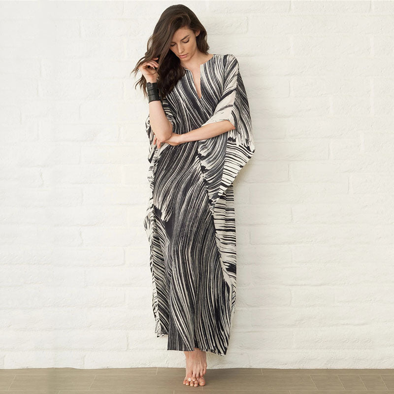 Ladies fashionable kaftan with unique graphic pattern Ivyshape