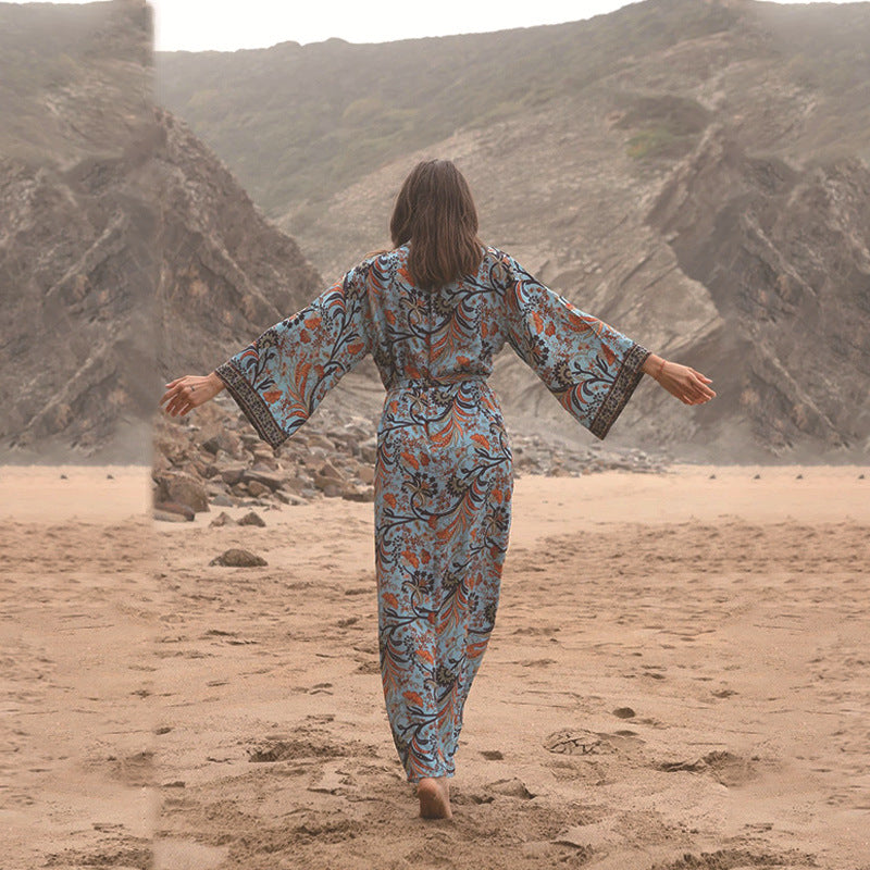 Women's maxi kimono with luxurious floral design and wide sleeves Ivyshape