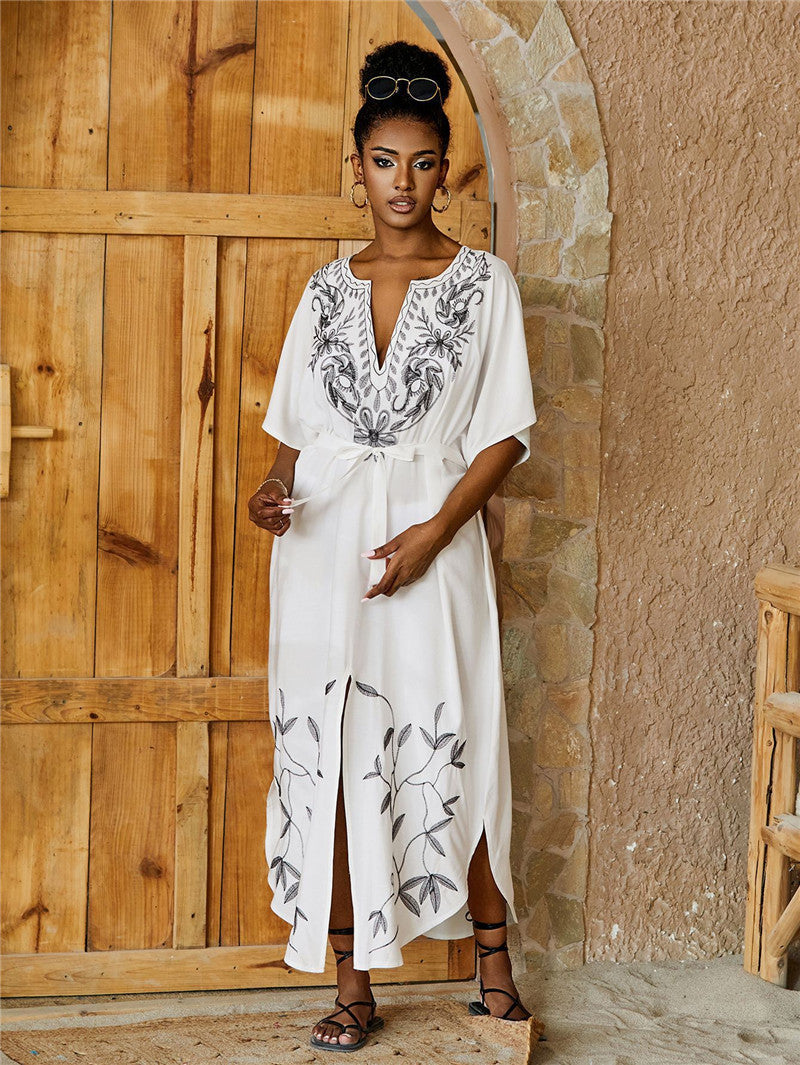Women's maxi kaftan with artistic embroidery pattern and side slit details Ivyshape