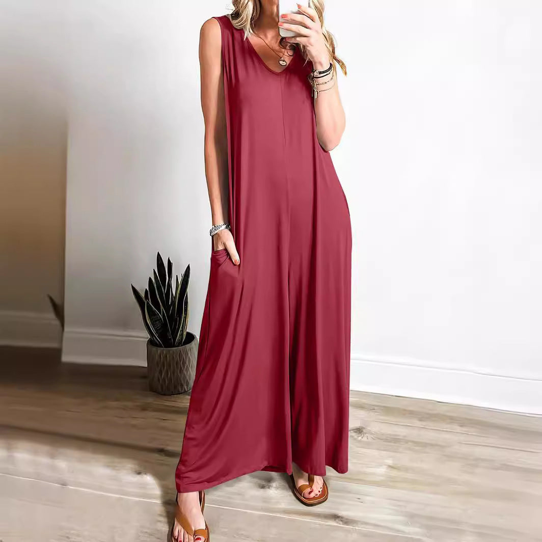 Women's sleeveless maxi dress with side pockets and flowing silhouette Ivyshape