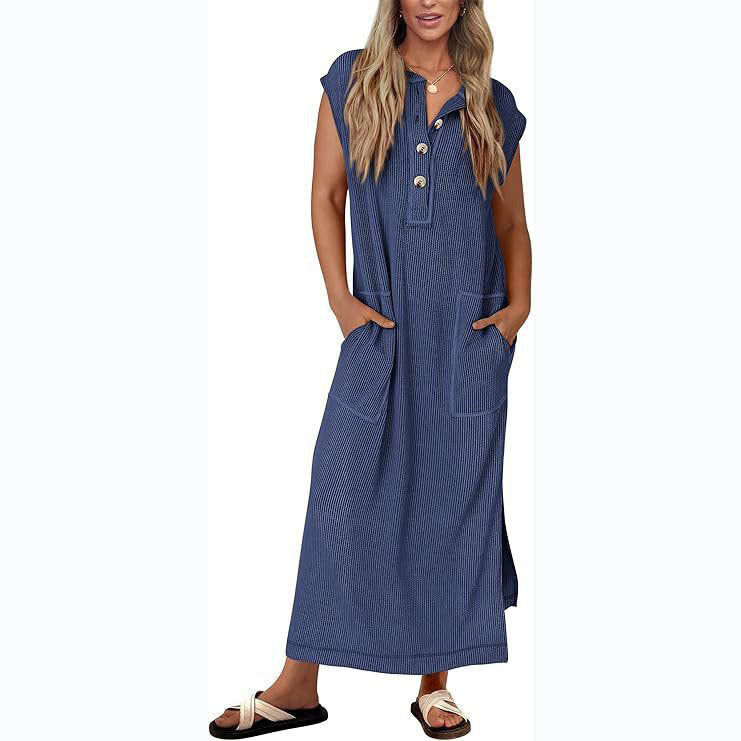 Women’s maxi dress with practical pockets and button closures Ivyshape