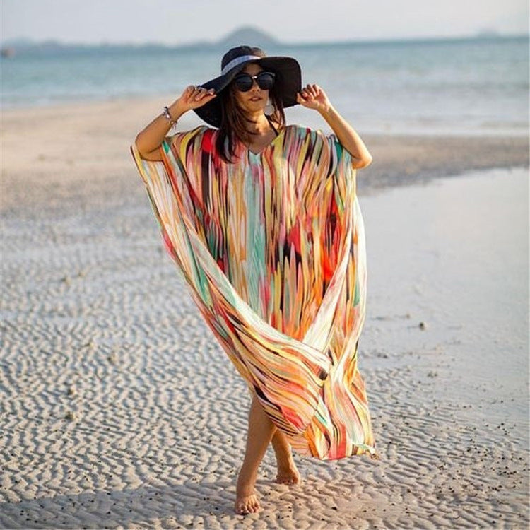 Ladies beach robe with artistic pattern and generous cut Ivyshape