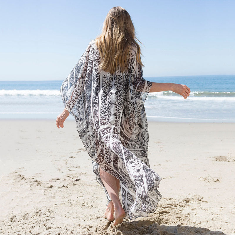 Women's beach bath towel with elegant pattern and wide cut Ivyshape
