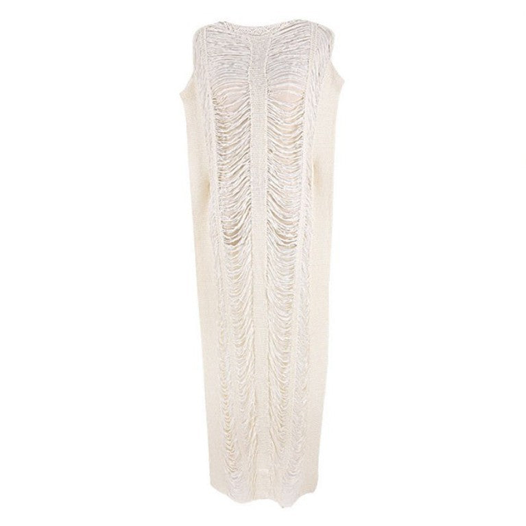 Women airy beach cover-up made of fine lace Ivyshape