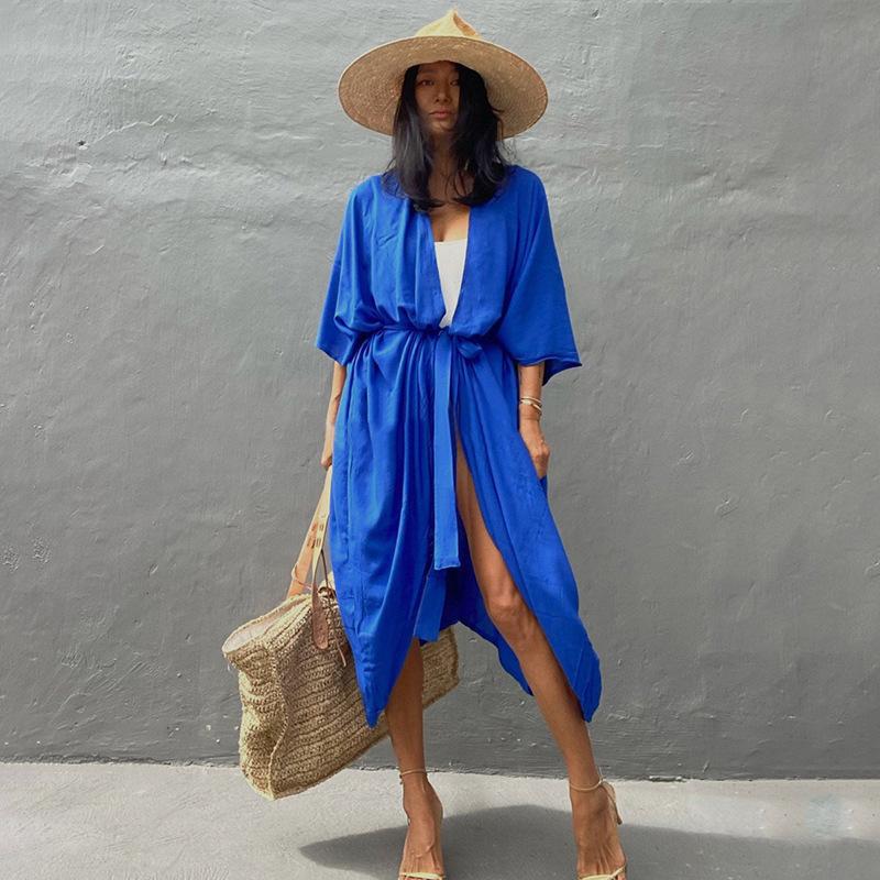 Ladies' beach robe with elegant tie belt and side slits Ivyshape