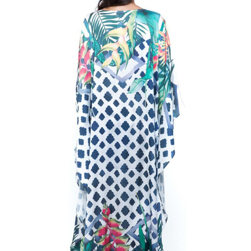 Ladies beach cover-up with tropical design and relaxed fit Ivyshape
