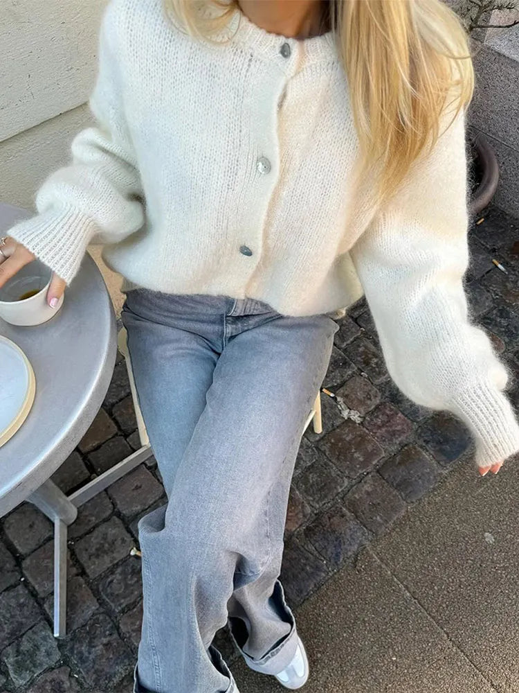 Giovanna | Cardigan in morbido mohair con scollo rotondo