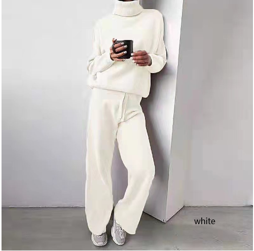 Addison™ | Snuggle and Chic Tracksuit