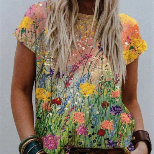 Sabrina - Short-sleeved blouse with vibrant floral print