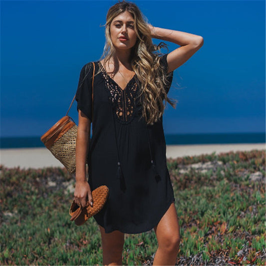 Ladies casual dress with fine crochet accents and casual V-neck Ivyshape