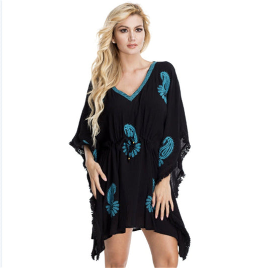 Women's hippie-inspired beach suit with casual cut and fringed details Ivyshape