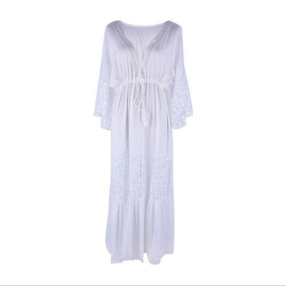 Ladies Maxi Dress with elegant lace overlay and casual silhouette Ivyshape