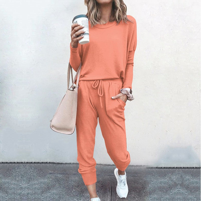 Women casual jumpsuit made of soft flowing material with practical pockets and rib knitted details Ivyshape