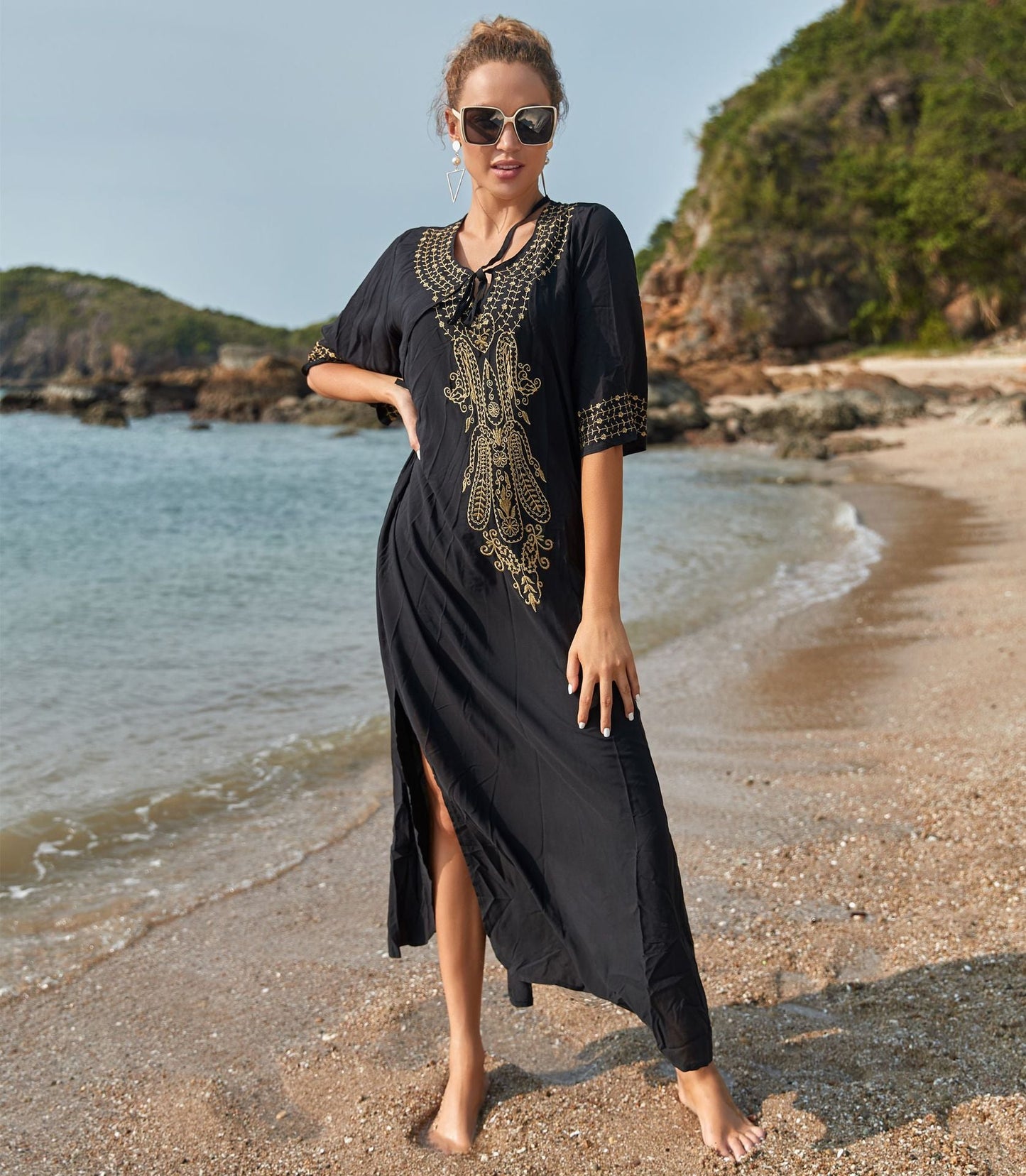Women's Kaftan with artistic, intricate embroidery design and airy sleeves Ivyshape