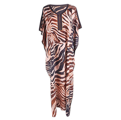 Women's casual kaftan with modern animal print and side slits Ivyshape