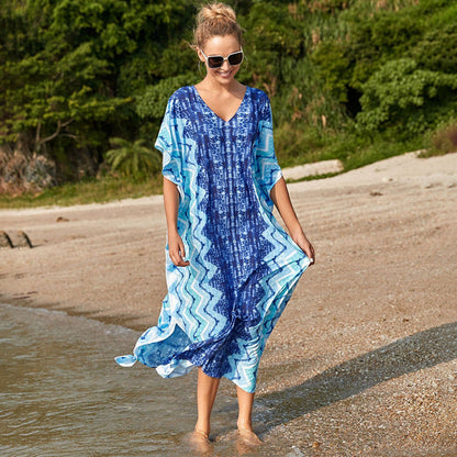 Women's beach kaftan with modern wave pattern Ivyshape