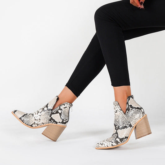Valeria - Ankle boots with heels and animal print