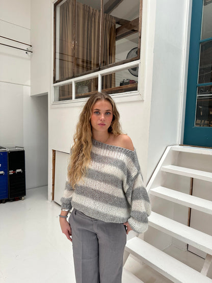 Sofia | Maglione oversize con collo alto per donna
