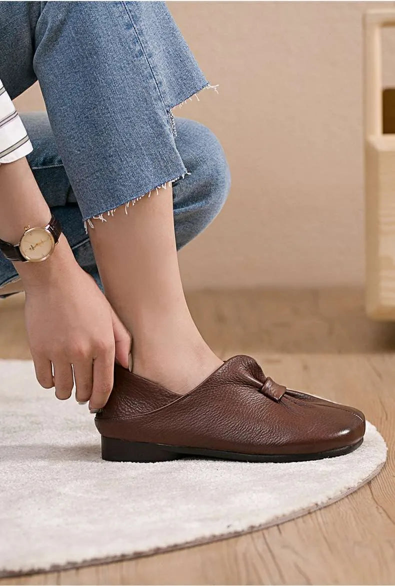 Round toe leather casual shoes