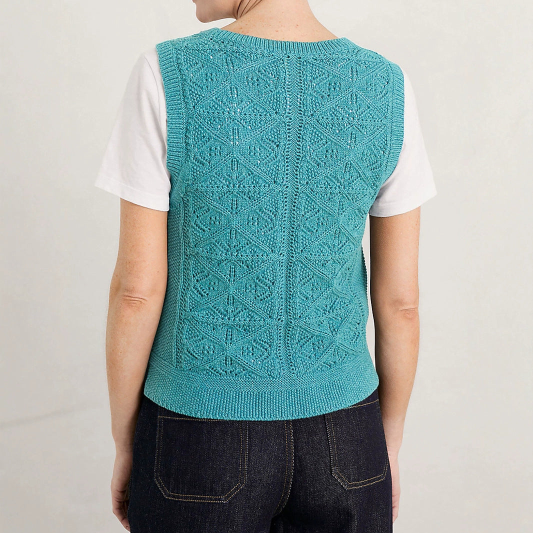 Ladies knitted top with intricate texture pattern Ivyshape