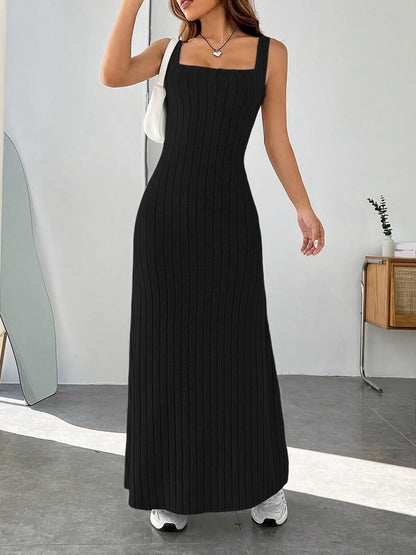 Women's Long Knit Maxi Dress with Slim Fit and Round Neckline Ivyshape