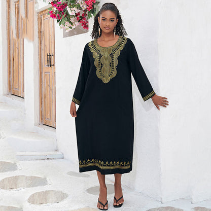 Ladies elegant maxi dress with elaborate embroidery and side slits Ivyshape