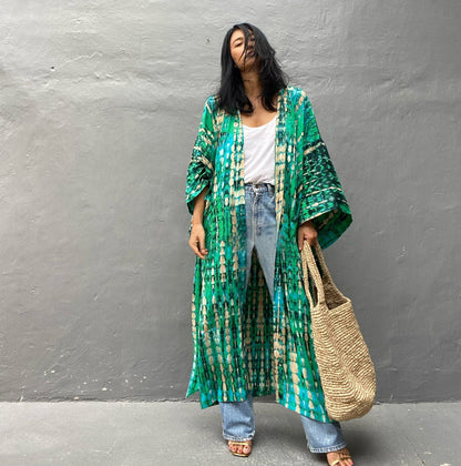 Women's elegant kaftan with playful batik pattern Ivyshape