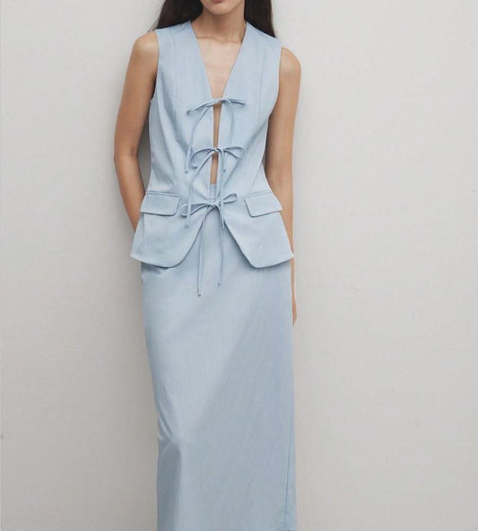 Ladies Elegant Maxi Dress with Chic Lacing and Lapel Ivyshape