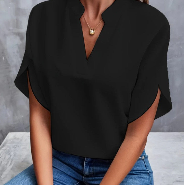 Women's elegant blouse with a loose fit Ivyshape