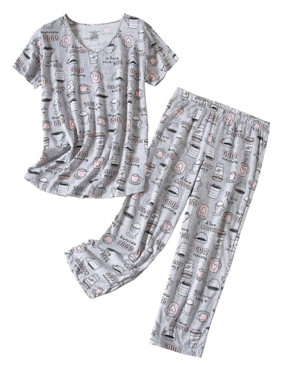 Women's Patterned Pajama Set with T-Shirt and Pants Ivyshape