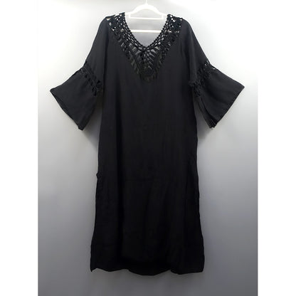 Women's airy beach tunic with elaborate crochet appliqués Ivyshape