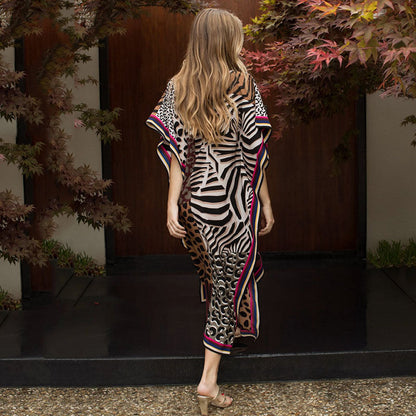 Women's Kaftan with modern animal patterns and elegant cut Ivyshape