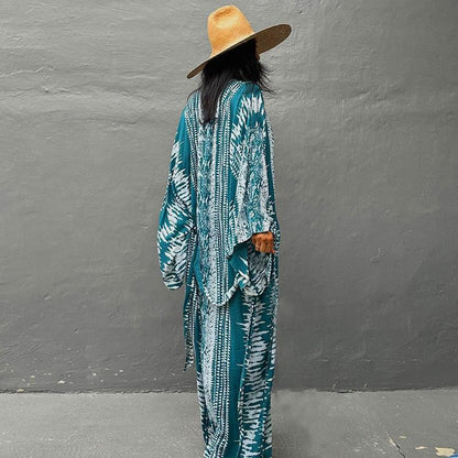Women's Beach Kimono with Artistic Ikat Pattern and Side Slit Ivyshape