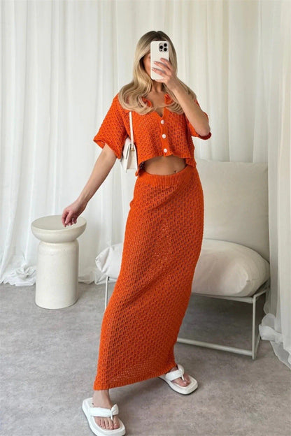 Women's crocheted beach look with crop top and maxi skirt Ivyshape