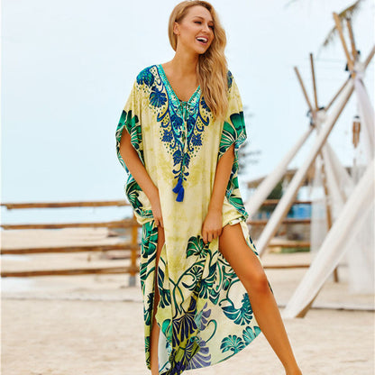 Ladies beach tunic with exclusive floral design and side slits Ivyshape