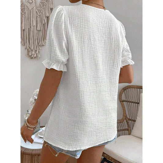 Ladies relaxed V-neck blouse with ruffle details Ivyshape