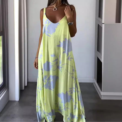 Women's maxi dress with floral patterns and flowing cut Ivyshape