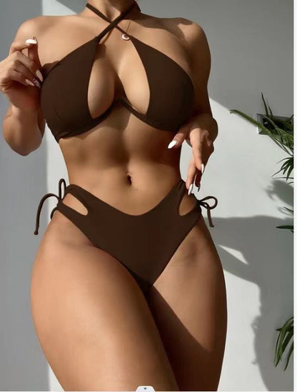 Ladies triangle bikini with sophisticated cross design and high-cut bottoms Ivyshape