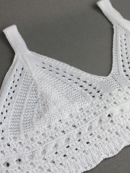 Women's Crochet Crop Top with V-Neck and Fine Details Ivyshape