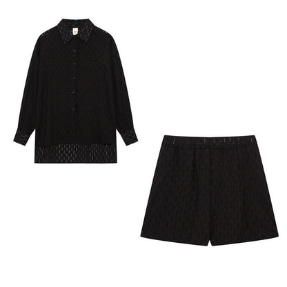Ladies two-piece set with airy blouse and comfortable shorts Ivyshape