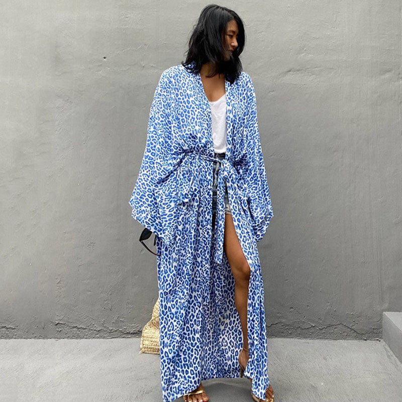 Women Light Beach Dress with Wide Sleeves Ivyshape