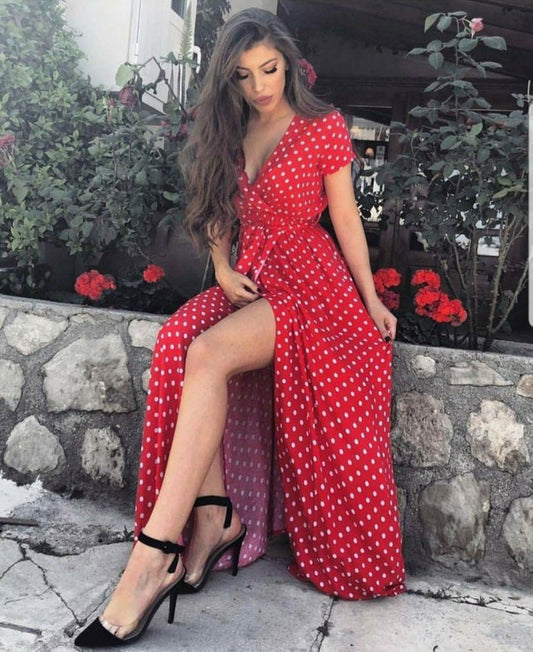 Women's maxi dress with wrap design and sophisticated slit Ivyshape