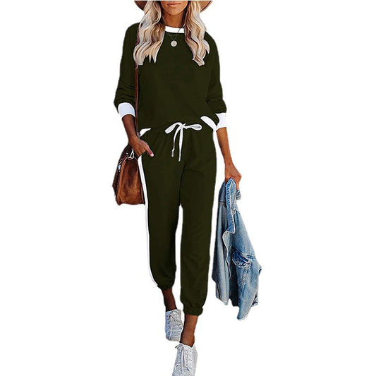 Women's leisure tracksuit with contrasting side stripes and elastic waistband Ivyshape