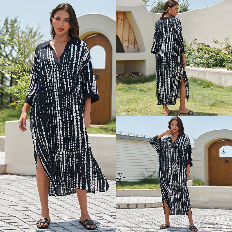 Women's casual beach cover-up in graphic design with deep V-neck and side slits Ivyshape